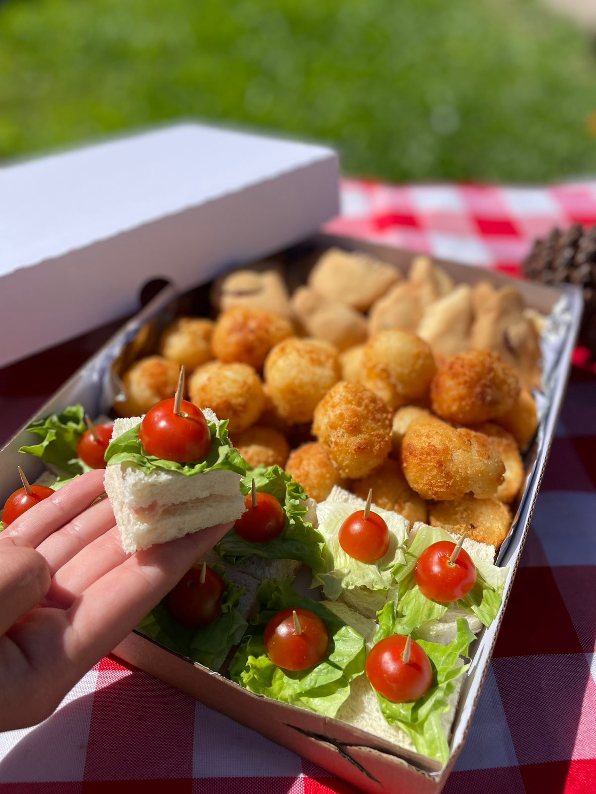 Salgados sortidos 50und